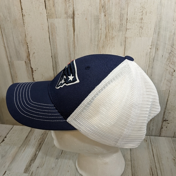 New England Patriots Fanatics Branded Fundamental Trucker Unstructured Adjustabl - Picture 4 of 5